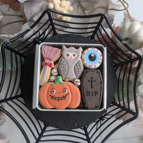 ハロウィンクッキー缶2025