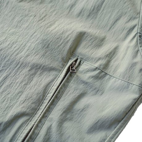 tone"SHIBO NYLON SEASIDE PARKA"［SAGE］