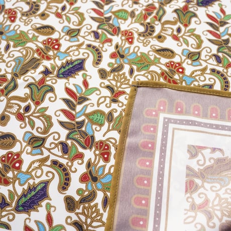 rajabrooke"ASIAN BATIK FUROSHIKI"［WHITE］