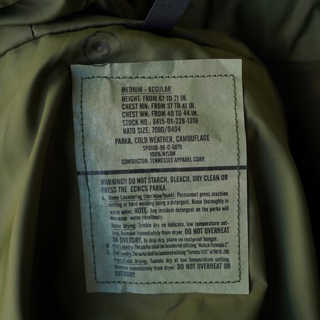 DEAD STOCK "90's U.S.ARMY ECWCS Gen1 GORE-TEX PARKA"