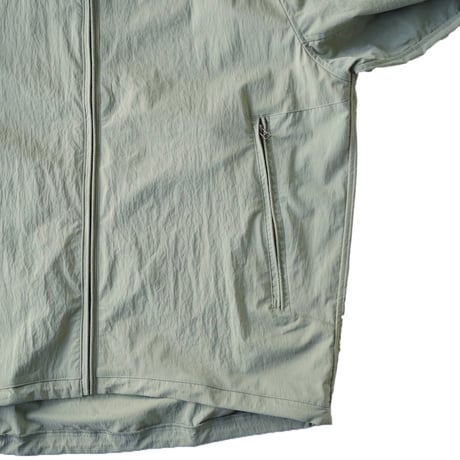 tone"SHIBO NYLON SEASIDE PARKA"［SAGE］