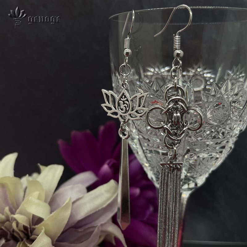 *お花とタッセルのアシメピアス*【No.307】 チャイナピアス/イヤリング】シルバーピアス/アシンメトリーピアス