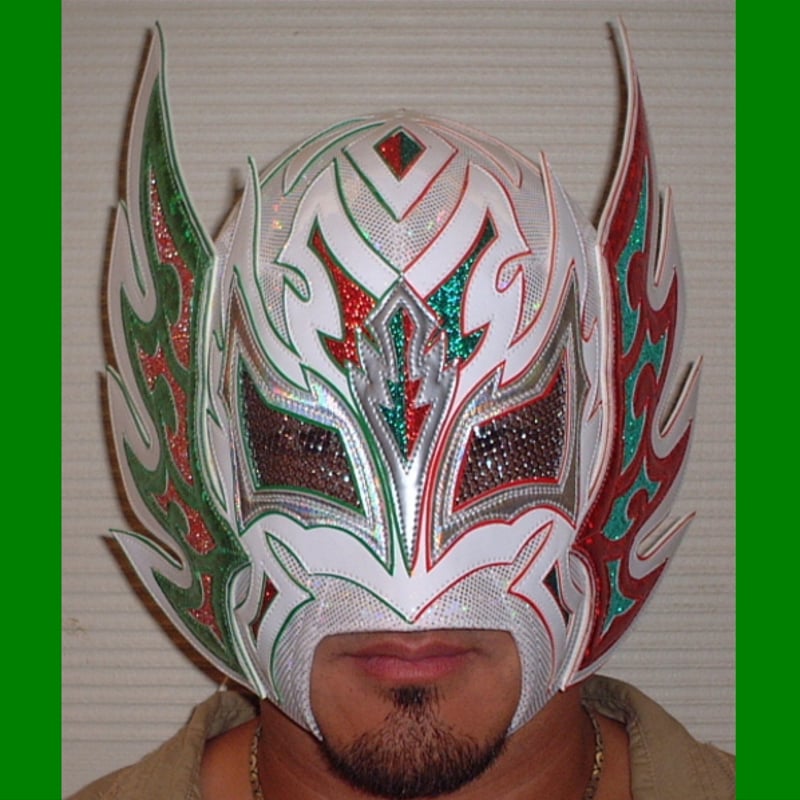 ハヤブサ選手　HAYABUSA プロレスラー　サイン入りTシャツ&覆面マスク 不死鳥” ハヤブサ Tシャツ（海外生産品）「