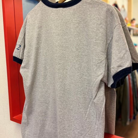 college linger T-shirt