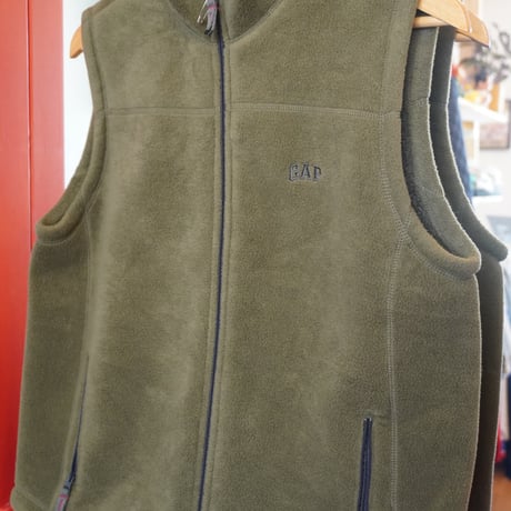 GAP fleece vest