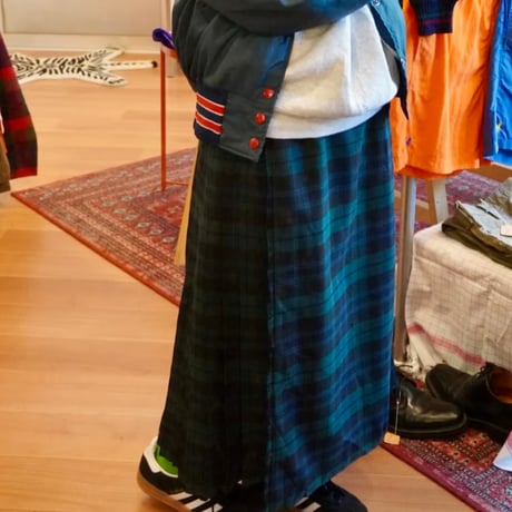 check skirt