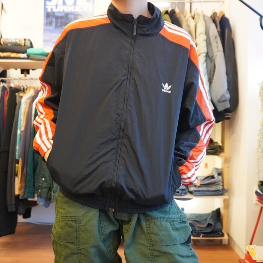 697b20bcd37d855123be8f73