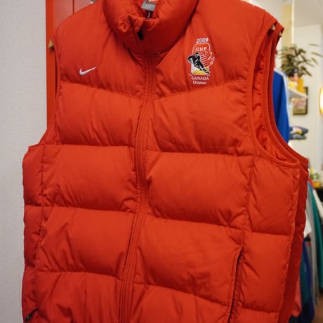 NIKE down vest