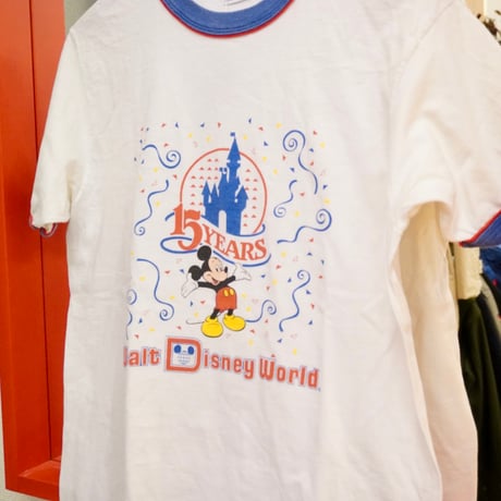 mickey mouse linger T-shirt