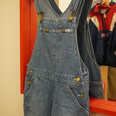 Lee overall