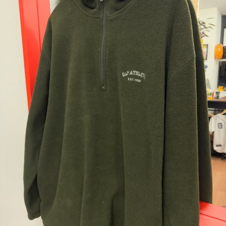 GAP half zip fleece