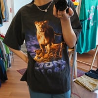 LION  T-shirt