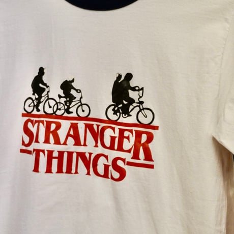 STRANGER THINGS T-shirt
