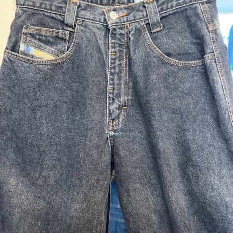 LUCKY STAR black denim