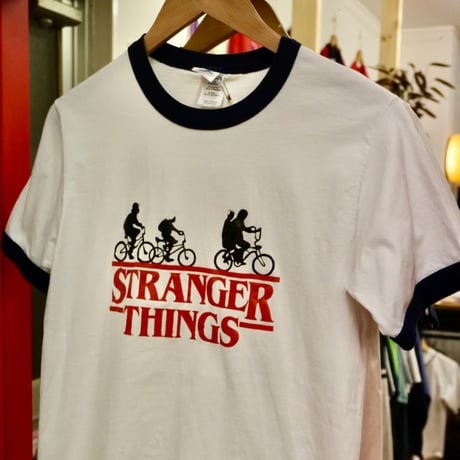 STRANGER THINGS T-shirt