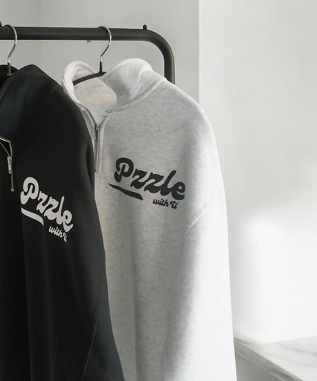 LOGO HALF ZIP SWEAT