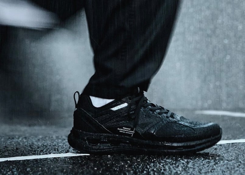 【美品】【路面店購入】本物VALLESEベスト(防水) 最安値 アクセスベスト［ホワイト］ : サンボルト ヤフー店 - 通販