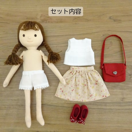 着せ替え人形 白ノースリーブブラウス 花柄スカート 女の子 セット DB1-3 28cmサイズ