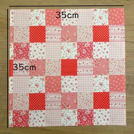 ランチクロス 給食 ナフキン 35×35 パッチワーク風 花柄 赤 水色 ピンク
