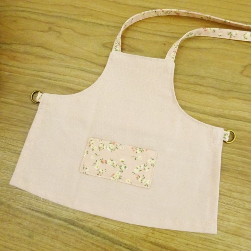 人形用 エプロン ピンク 小花柄 バッククロス | ミックスジャム