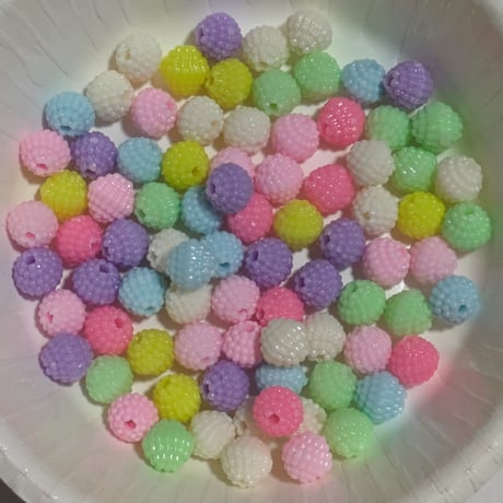 【104】30g約80個100円・アクリルビーズ・ベリー・MIXカラー