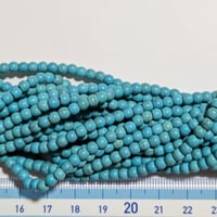 【121】1連約36cm約90個60円・合成ターコイズ・約4mm玉
