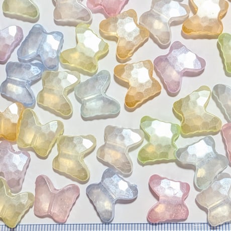 【33】30g100円・アクリルビーズ・蝶々・多面・MIXカラー