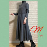 タートルネックニットワンピースM