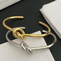 【在庫わずか 再入荷】ノットブレスレット バングル　ゴールド　シルバー　シンプル　おしゃれ