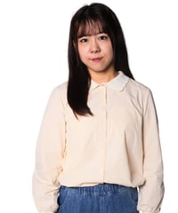 【女優】真衣 スカラップ襟 バタークリーム ブラウス M カジュアル