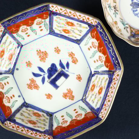 18 伊万里焼 蜜柑と花文 金彩色絵 八角皿 明治時期 7寸 | 三梨 art and