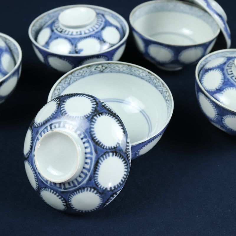 古伊万里　染付雪輪文蓋茶碗　六客　江戸時代後期　品格　可愛らしい器　料理屋 108 伊万里焼 蓋付椀物 雪輪文 染付 江戸時代 | 三梨 art and antiques