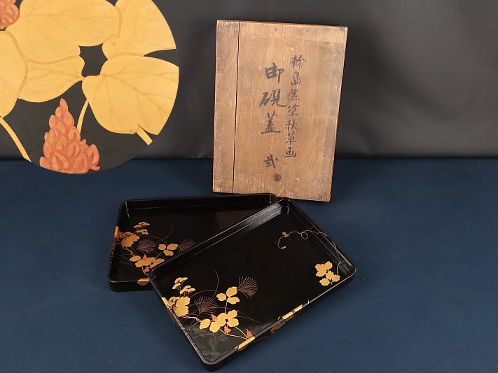 222 輪島塗 秋草画御硯蓋 2点組 書道具 漆芸 共箱 | 三梨 art and antiques