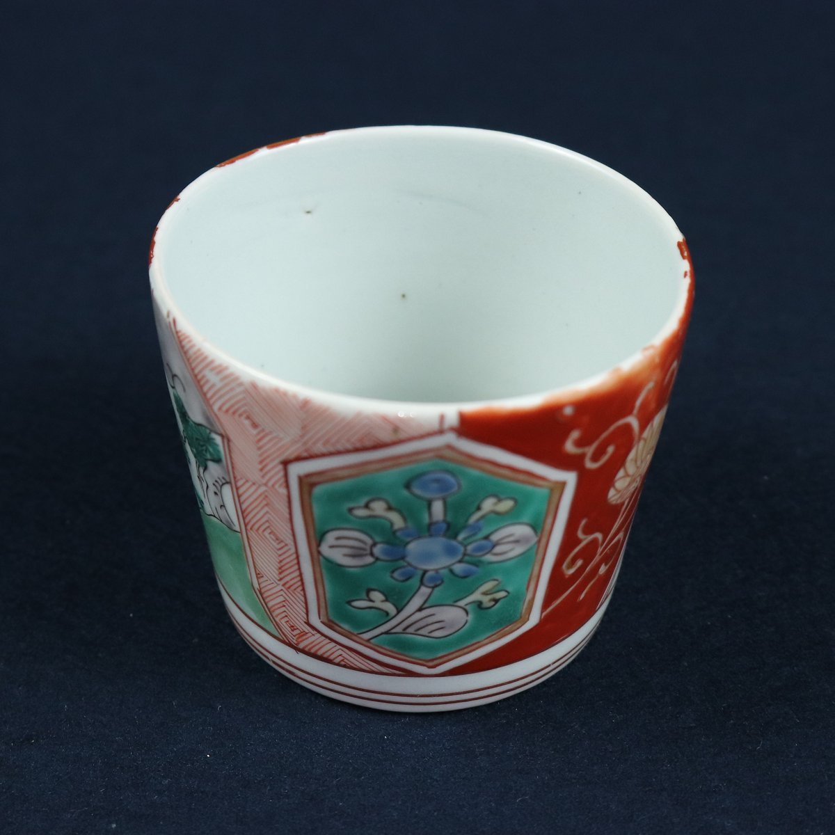 104 伊万里焼 蕎麦猪口 文花 金彩色絵 江戸時代 | 三梨 art and antiques