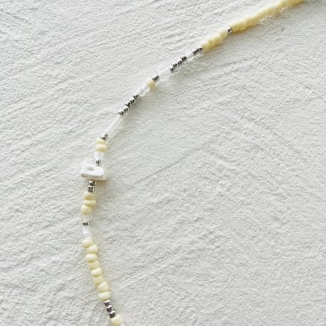 Star motif necklace