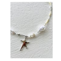 Star motif necklace