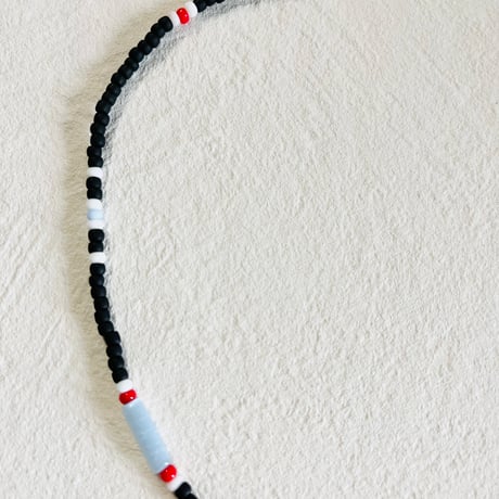 "HELLO"necklace