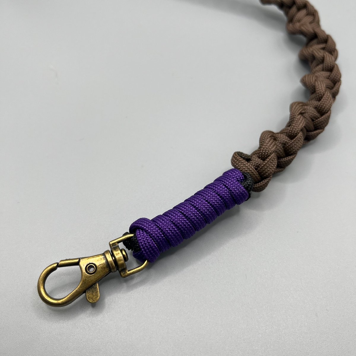 パラコード ハンドストラップ TYPE1（ブラウン/パープル/ブラック