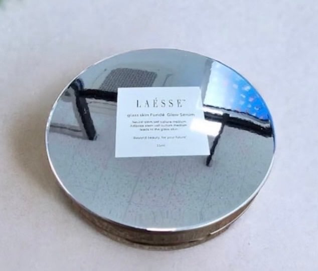 LAESSE glass skin Funde Glow Serum(美容液クッションファンデ