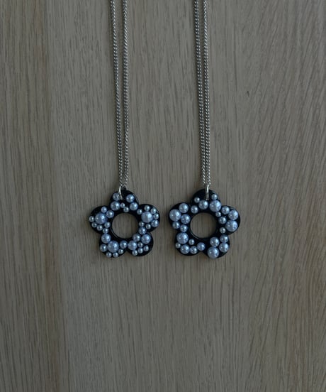 BLACK pearl flower necklace