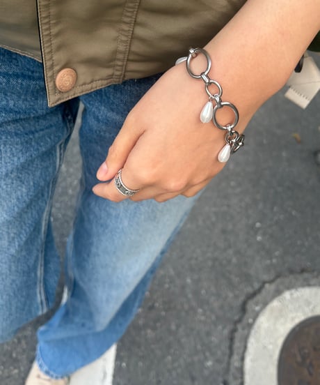 NOIR / pearl chain bracelet