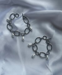 NOIR / pearl chain bracelet