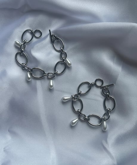 NOIR / pearl chain bracelet