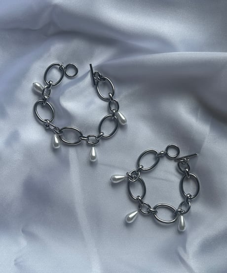NOIR / pearl chain bracelet