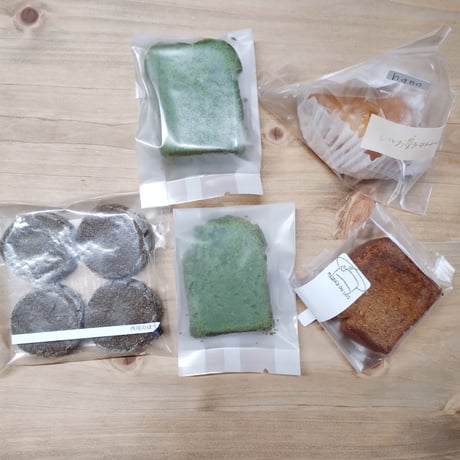 Handmade hana様  焼き菓子 キーホルダー メジャー