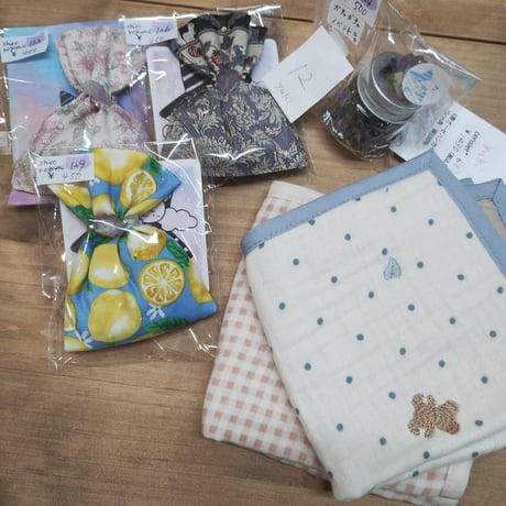 Yuki様  ハンカチ アクセサリー ポプリ スタンプクリップ