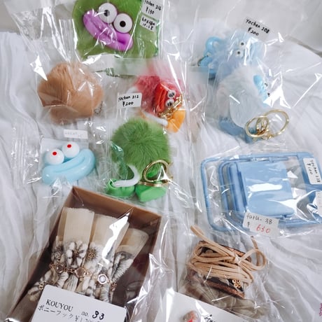 Kazuo様 ポーチ アクセサリー キーホルダー ハンドストラップ