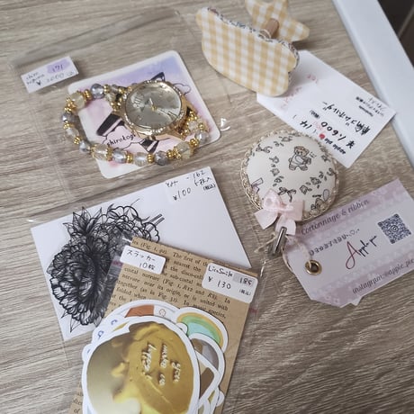 Yukirin様 アクセサリー マグネットボード たわし