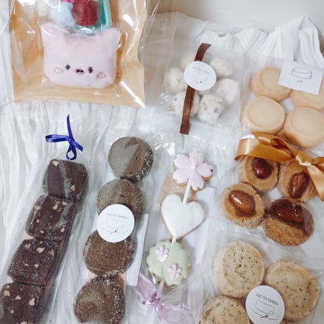 handmade hana様 キャンドル キーホルダー 焼き菓子 シュシュ ショルダー紐