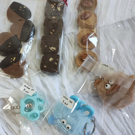 Tsukaharasayuri様 焼き菓子 アクセサリー パーツ ポーチ